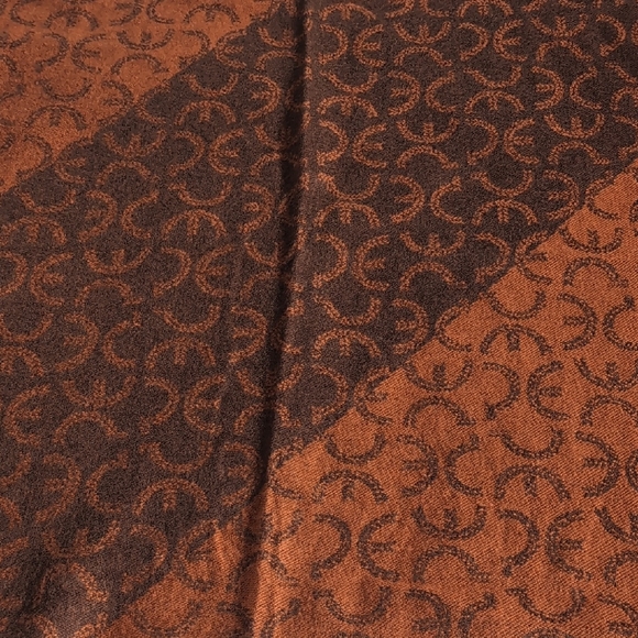 Perry Ellis Rectangular Orange Brown Patterned Scarf - Picture 4 of 8